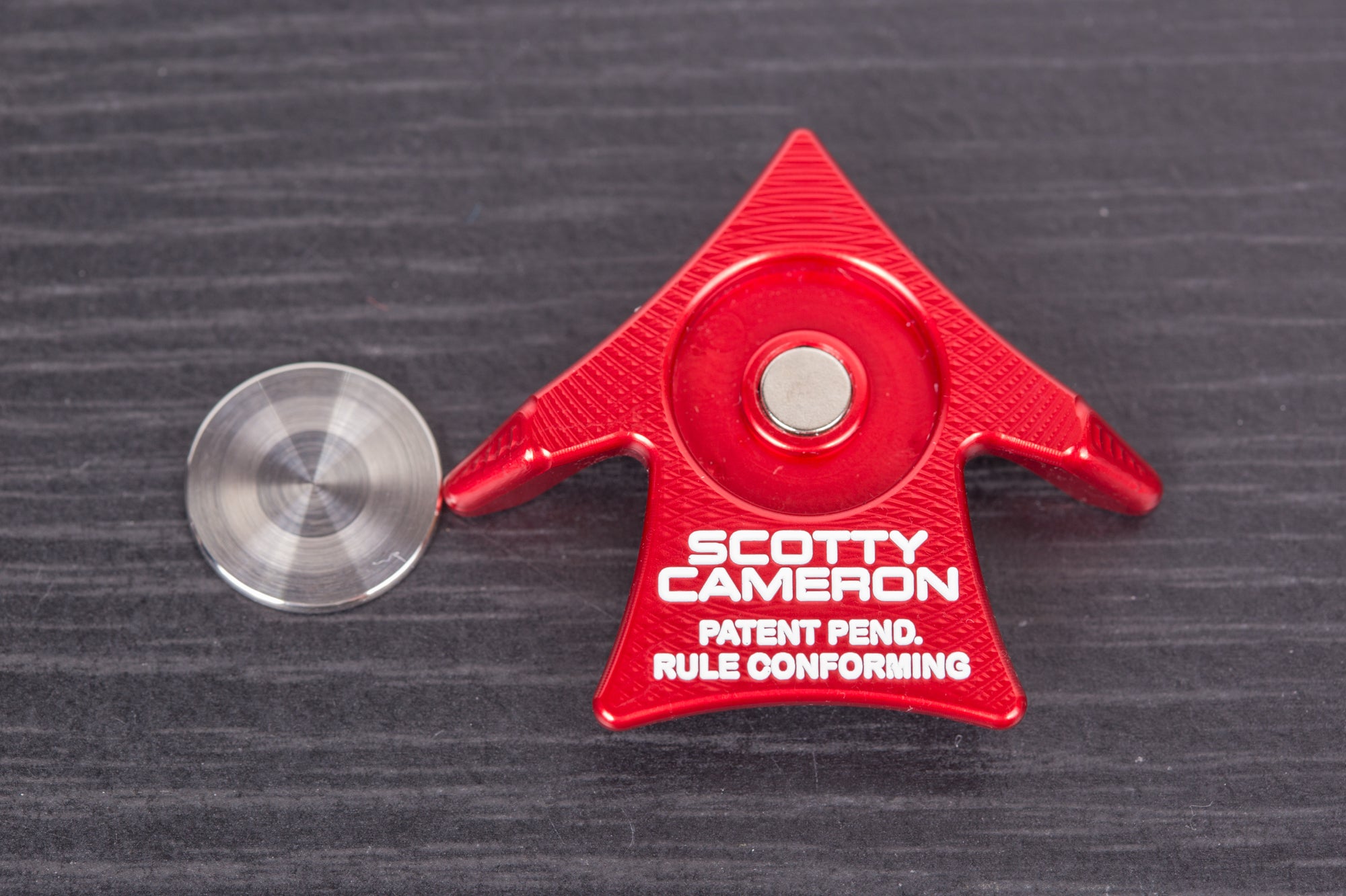 Scotty Cameron 2022 Gallery red aero alignment ball tool marker