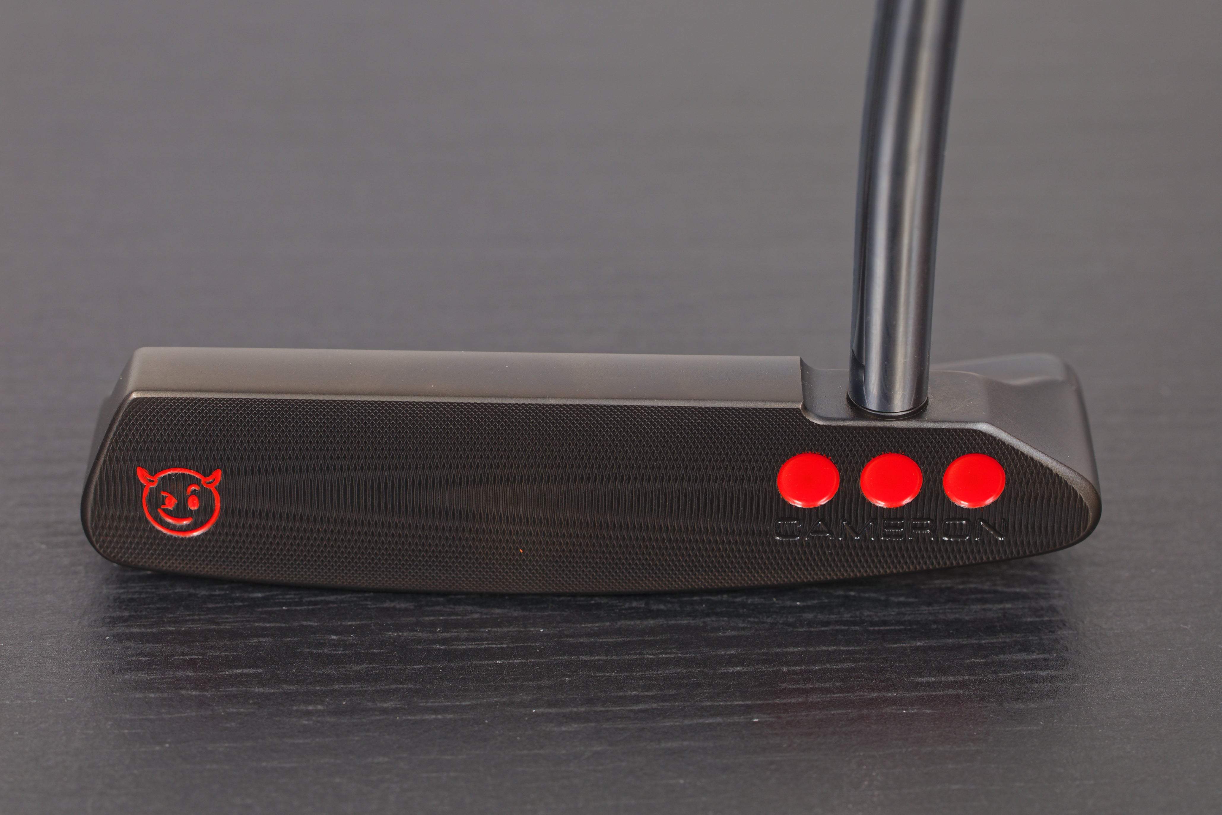 New Scotty Cameron Custom Shop Matador Grip Large Red New Scotty Cameron Custom Shop Matador Grip Large Red